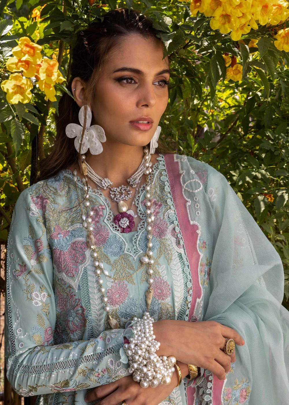 Saira Shakira | Luxury lawn'25 | Dilara-a | Lawn | Sky | Embroidered Suit | 3pc - Image 4