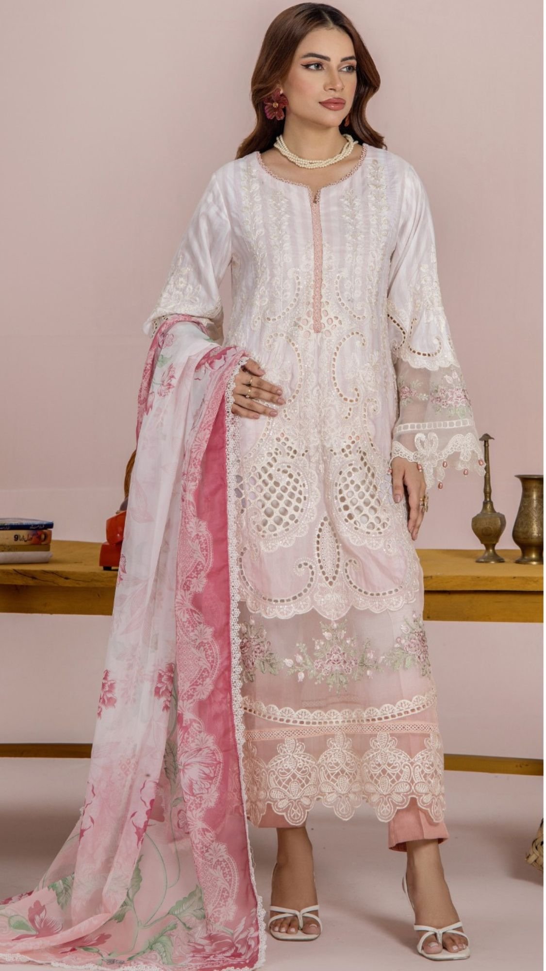 Adan's Libas Fareed Hussan Lawn 'Light Pink' Stitched | 3 Pcs.