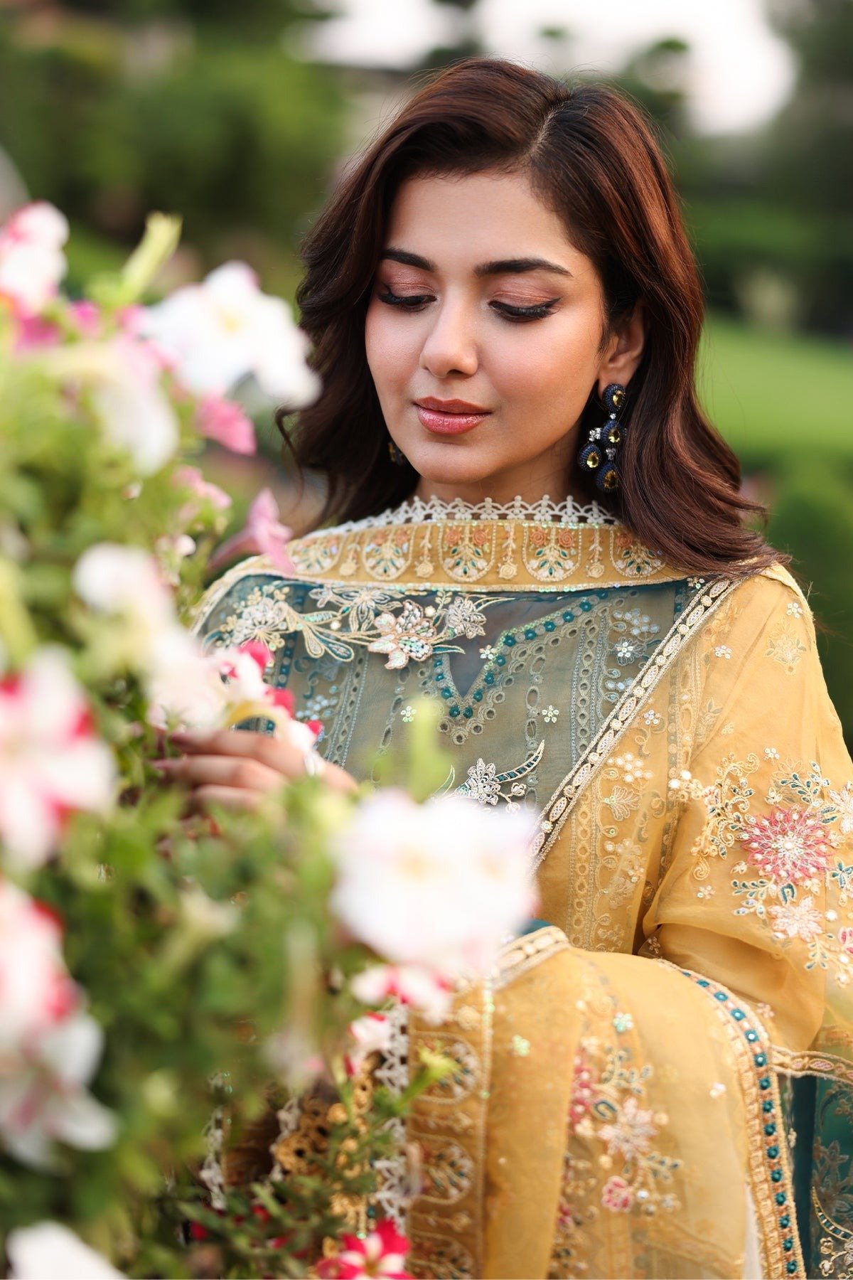 Imrozia 'Mustard' Serene Hayam Luxury Lawn '25| Shakira | Stitched 3 pc - Image 2