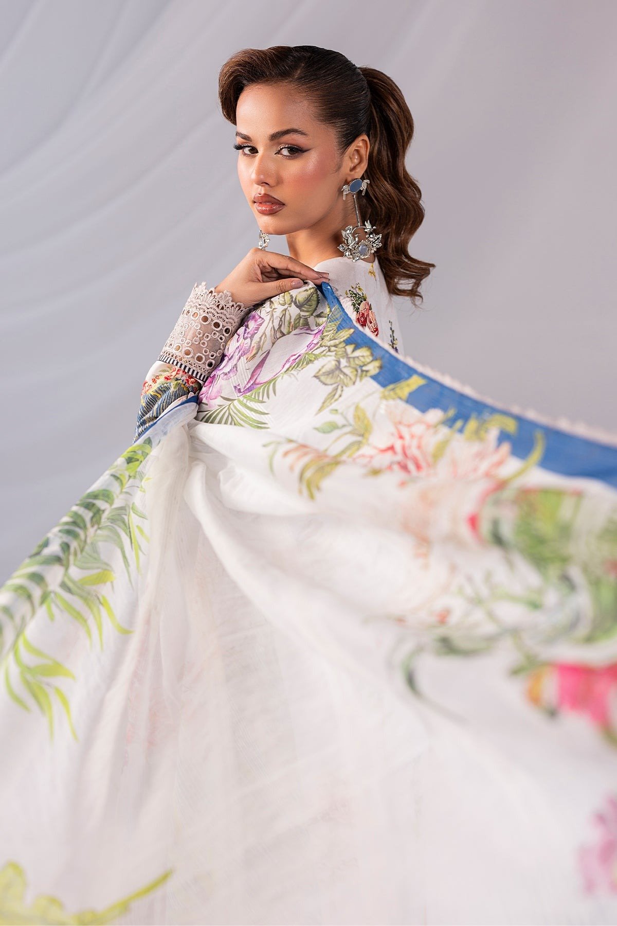Imrozia Serene | Noor Lawn'25 | Zareefa | White | Stitched 3 pc - Image 3