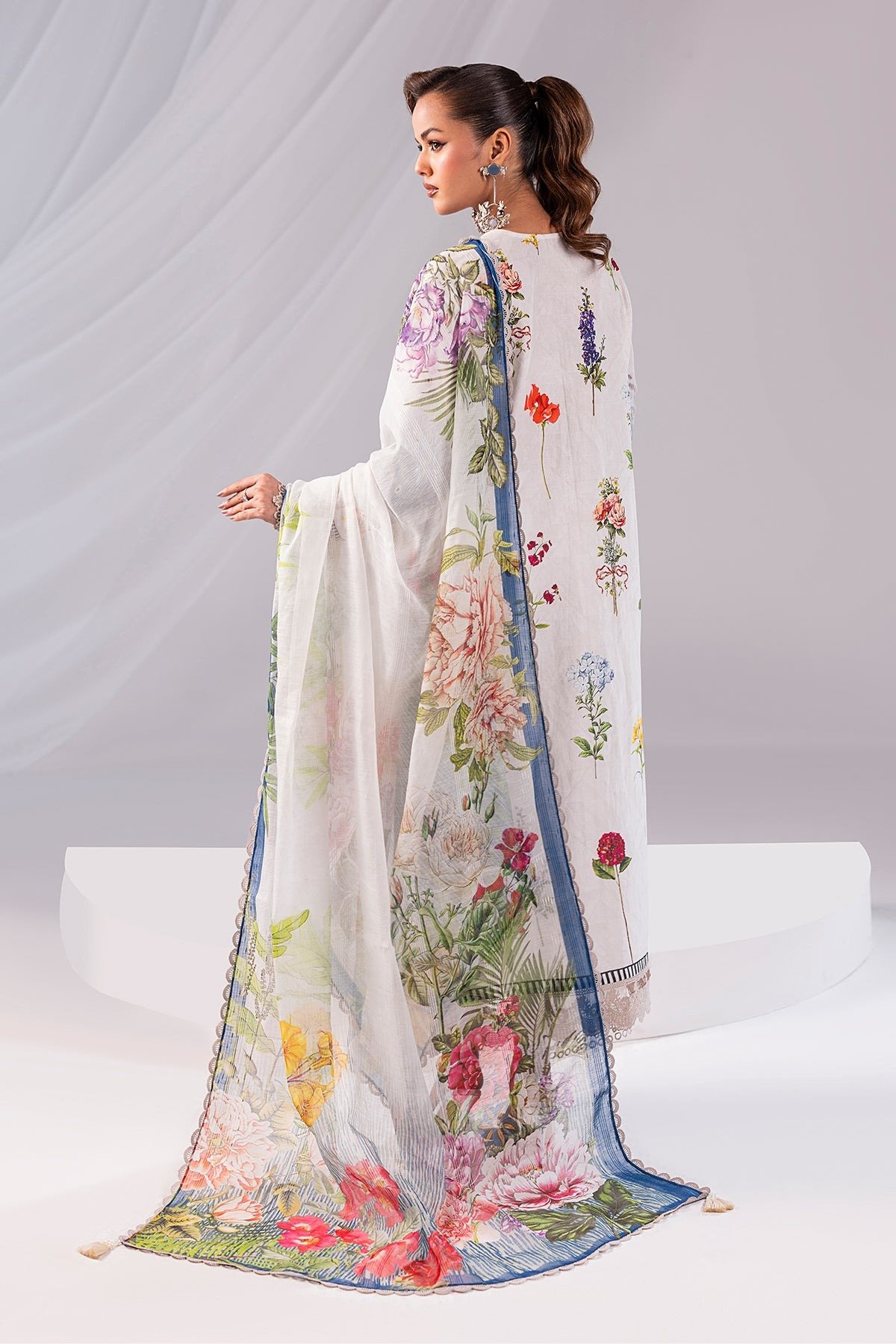 Imrozia Serene | Noor Lawn'25 | Zareefa | White | Stitched 3 pc - Image 4
