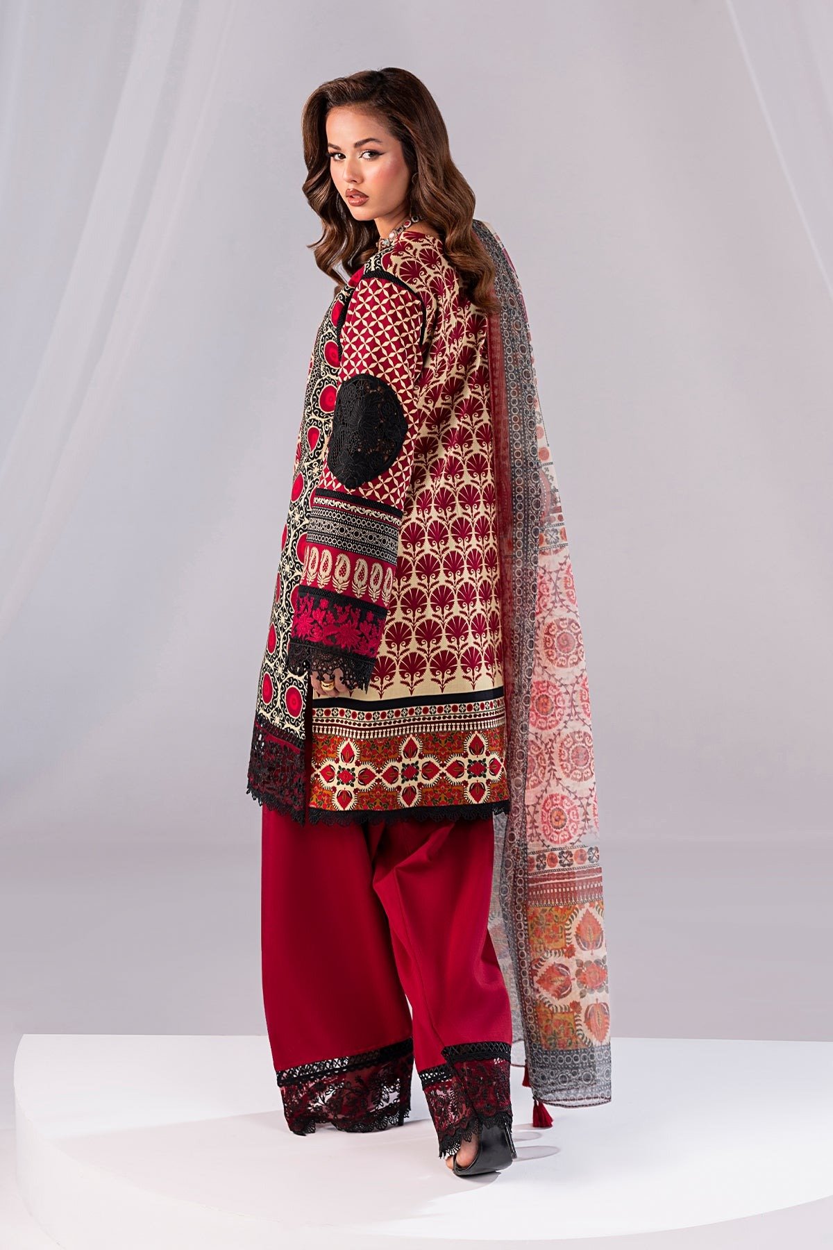 Imrozia Serene | Noor Lawn'25 | Mehrunissa | Mahroon | Stitched 3 pc