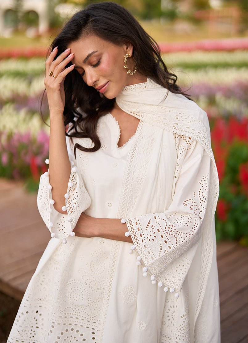 Image | Lawnkari Luxury'26 Formal Festive Wear Unstitched "White" D16 | 3pcs. - Image 3