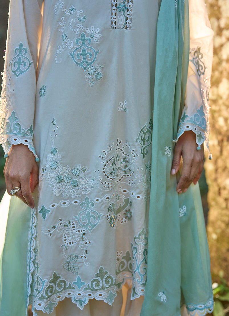 Image | Lawnkari Luxury'26 Formal Festive Wear Unstitched "White" D05 | 3pcs. - Image 2