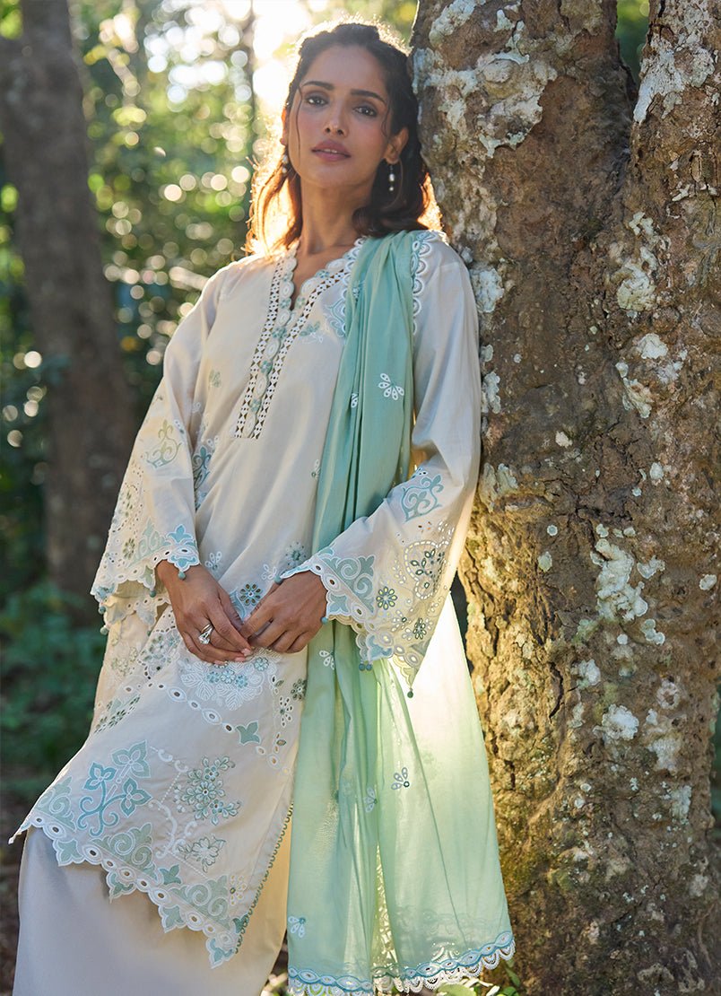 Image | Lawnkari Luxury'26 Formal Festive Wear Unstitched "White" D05 | 3pcs. - Image 3