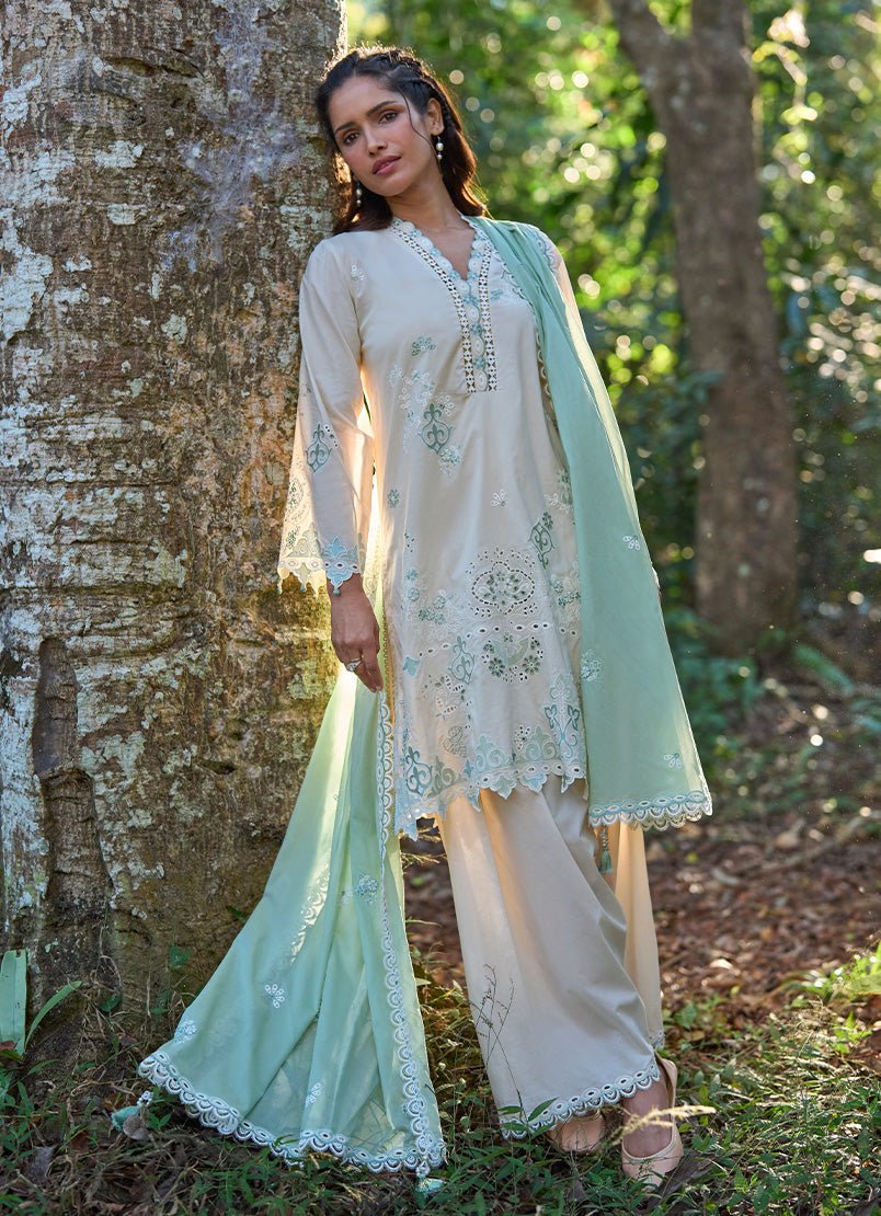 Image | Lawnkari Luxury'26 Formal Festive Wear Unstitched "White" D05 | 3pcs. - Image 4
