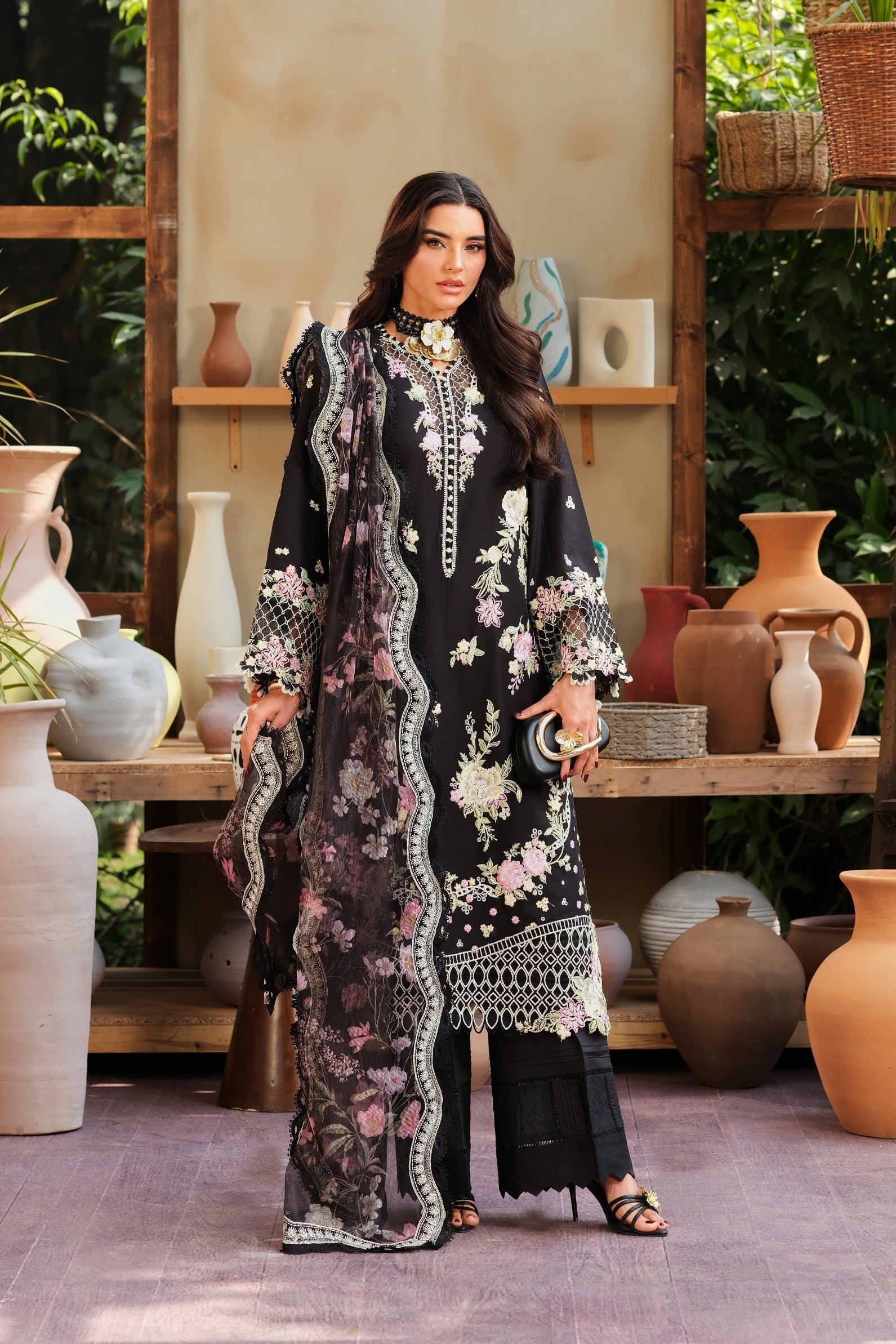 Maryam Hussain | Luxury Lawn 26 Unstitched Formal Festive Wear "Black" | 3pcs.