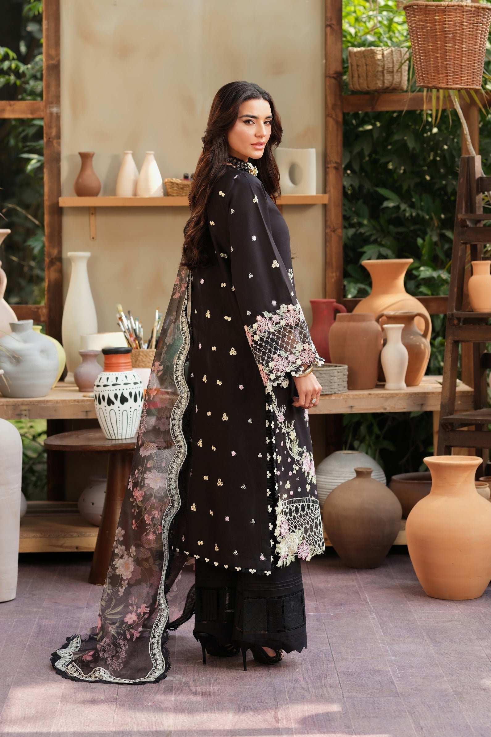 Maryam Hussain | Luxury Lawn 26 Unstitched Formal Festive Wear "Black" | 3pcs. - Image 3