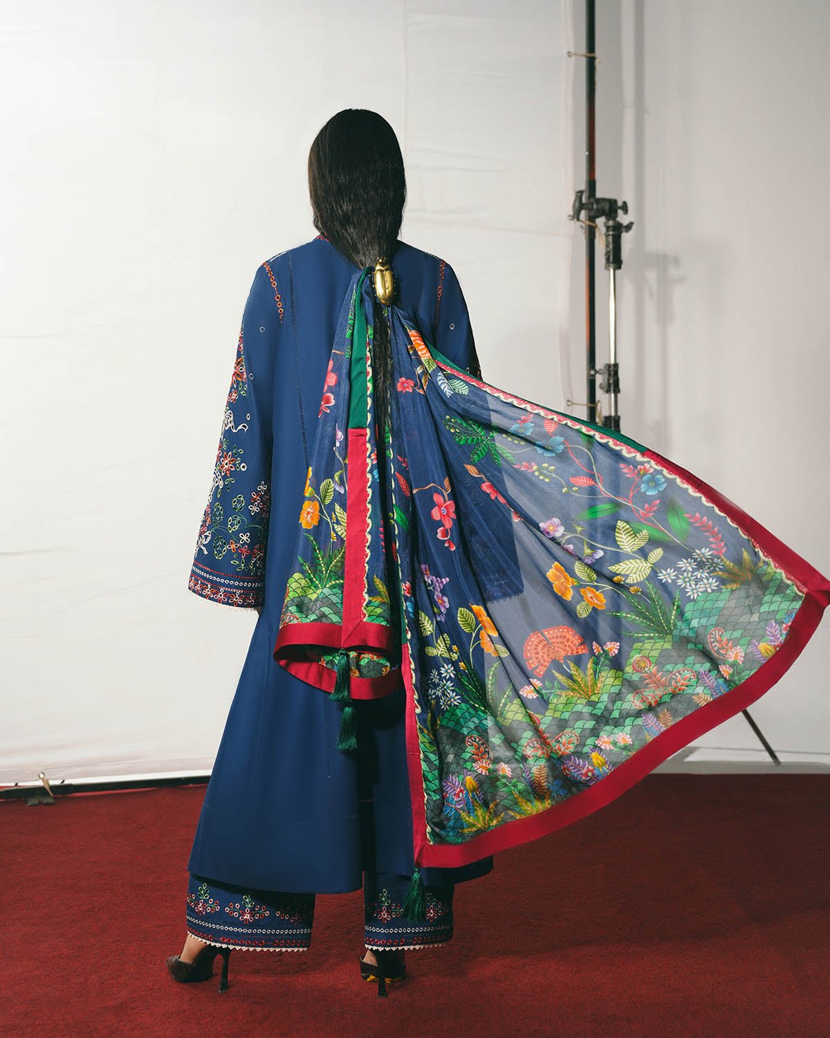 Jugnu Lahore | SS26 Edit 1 Lawn 26 Unstitched Lawn Formal Festive Wear "Blue" D01 | 3Pcs. - Image 3