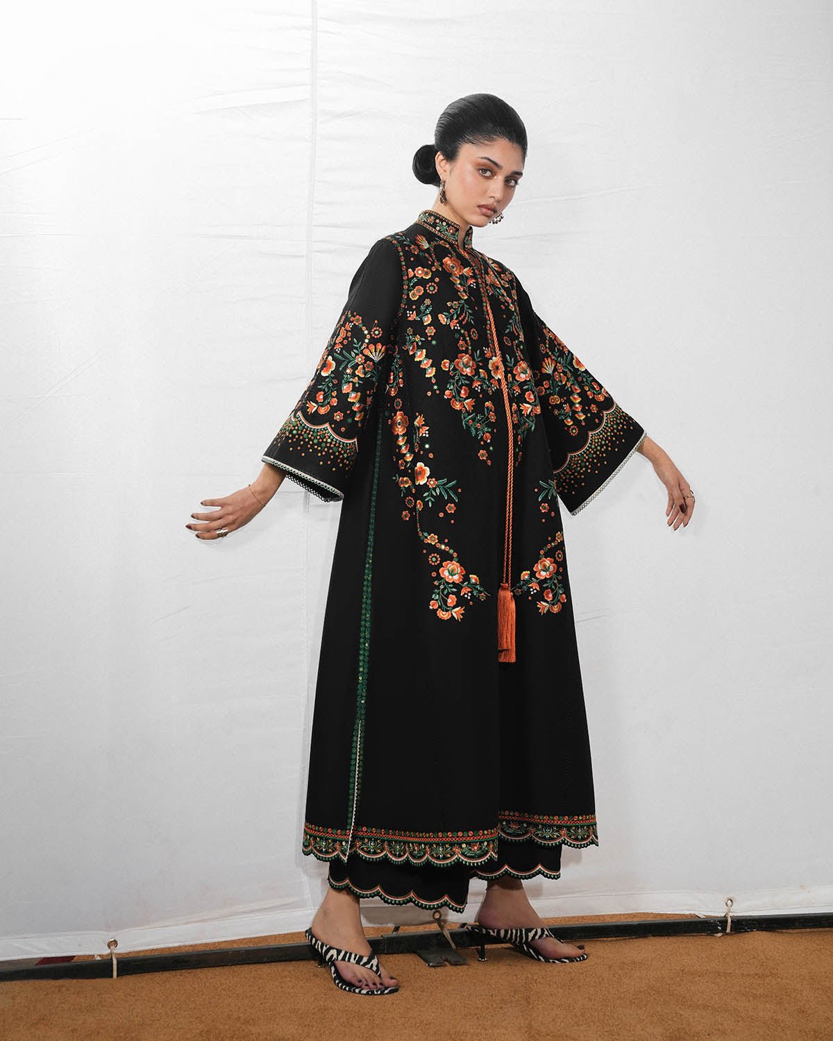 Jugnu Lahore | SS26 Edit 1 Lawn 26 Unstitched Lawn Formal Festive Wear "Black" D02 | 3Pcs. - Image 4