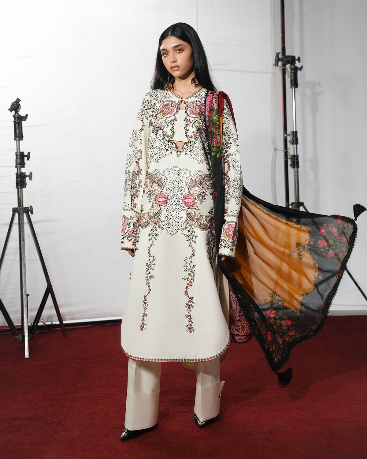 Jugnu Lahore | SS26 Edit 1 Lawn 26 Unstitched Lawn Formal Festive Wear "White" D04 | 3Pcs.