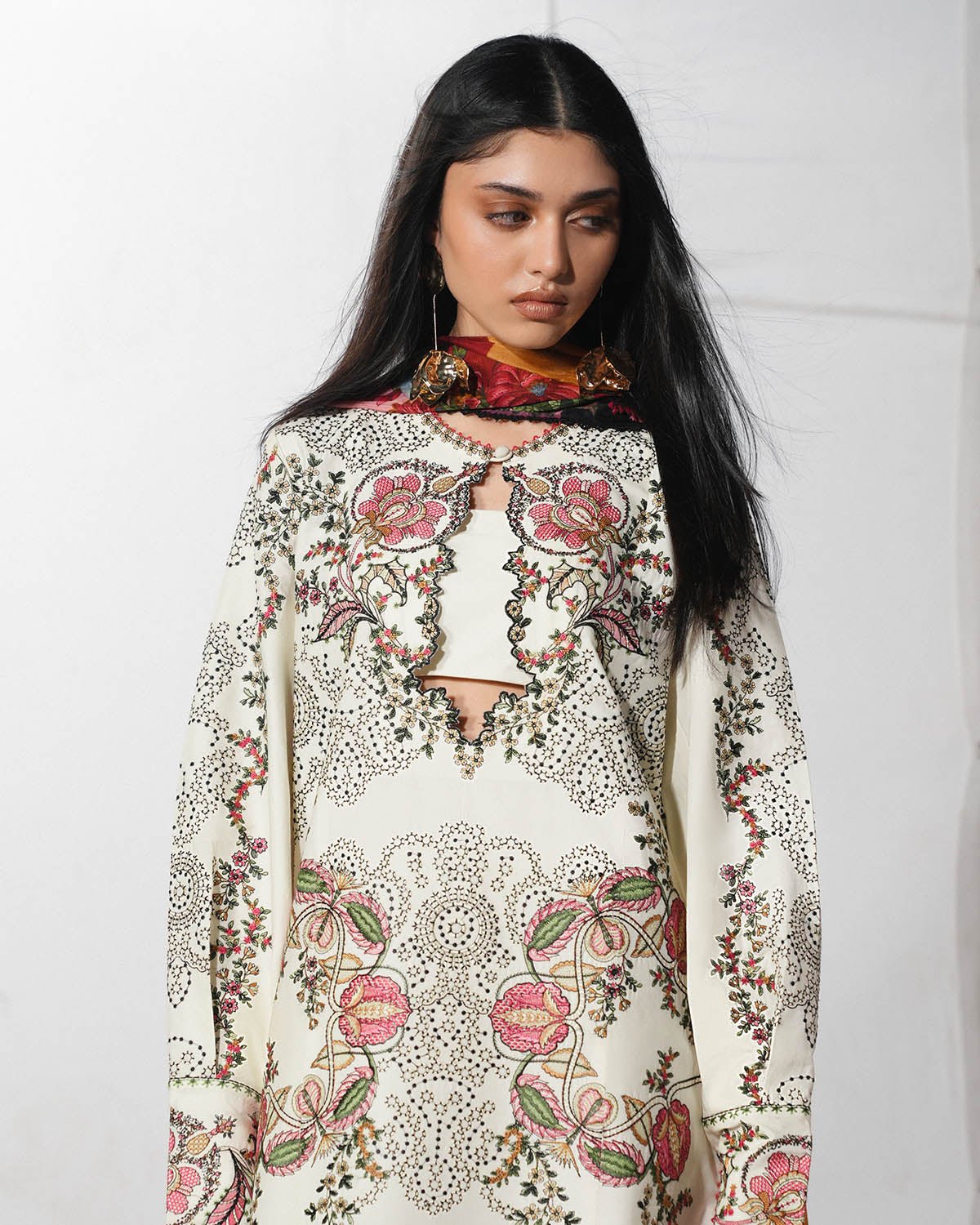Jugnu Lahore | SS26 Edit 1 Lawn 26 Unstitched Lawn Formal Festive Wear "White" D04 | 3Pcs. - Image 4