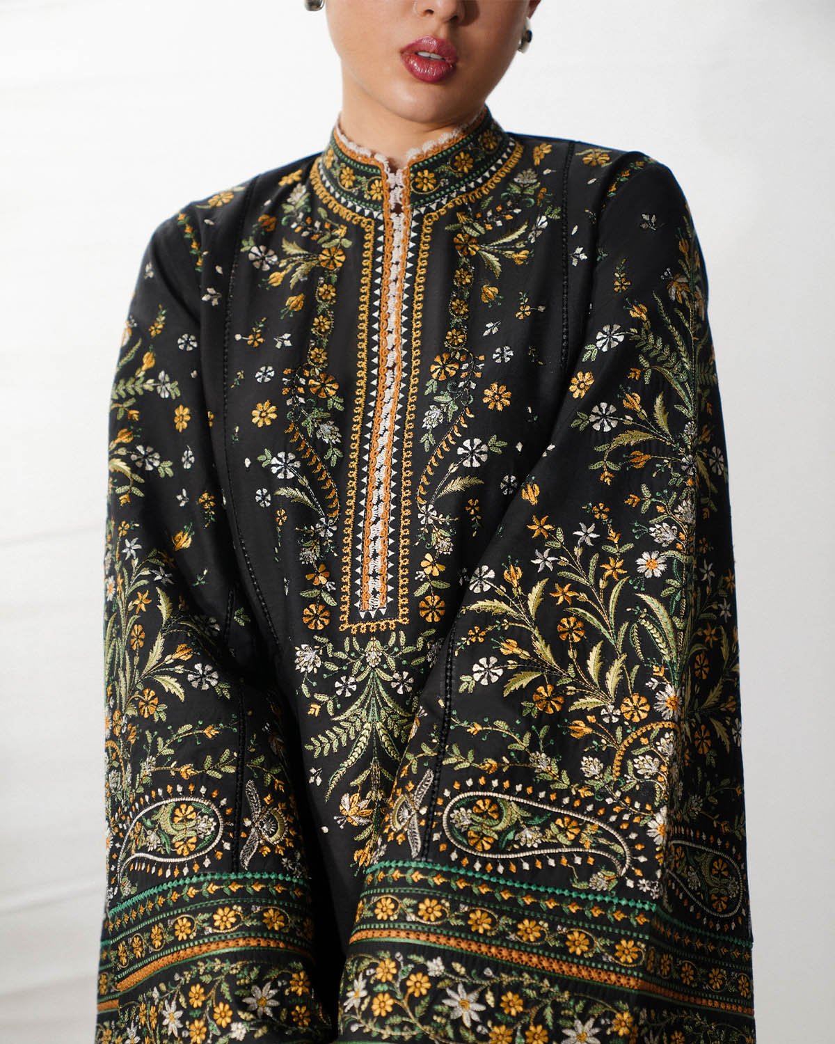 Jugnu Lahore | SS26 Edit 1 Lawn 26 Unstitched Lawn Formal Festive Wear "Black D07 | 3Pcs. - Image 2