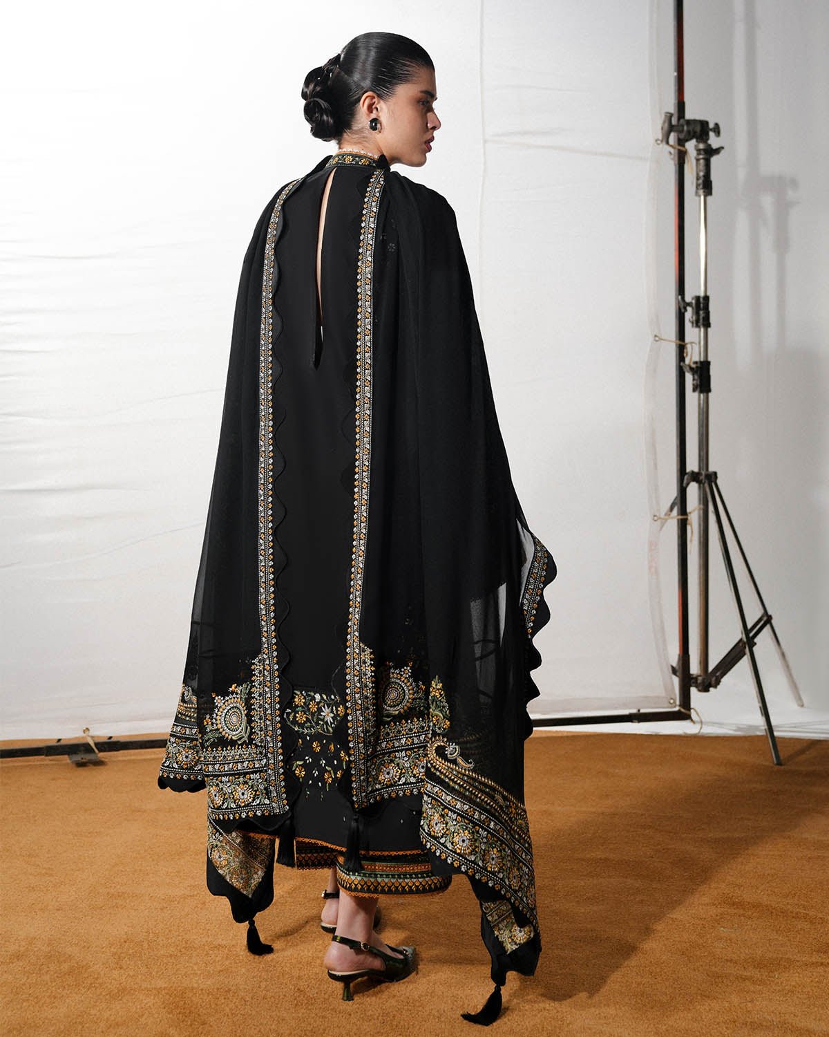Jugnu Lahore | SS26 Edit 1 Lawn 26 Unstitched Lawn Formal Festive Wear "Black D07 | 3Pcs. - Image 4