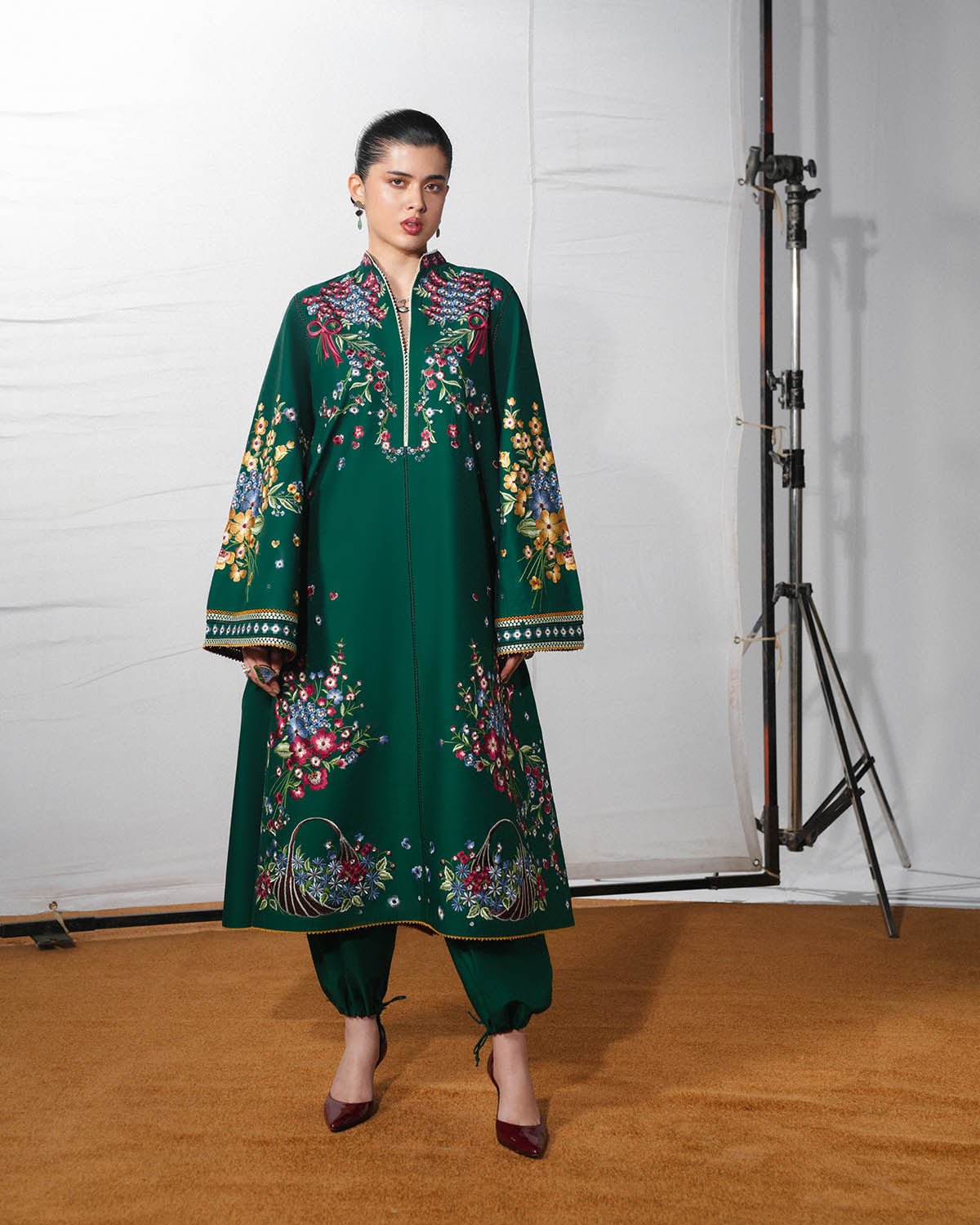 Jugnu Lahore | SS26 Edit 1 Lawn 26 Unstitched Lawn Formal Festive Wear "Green" D09 | 3Pcs.