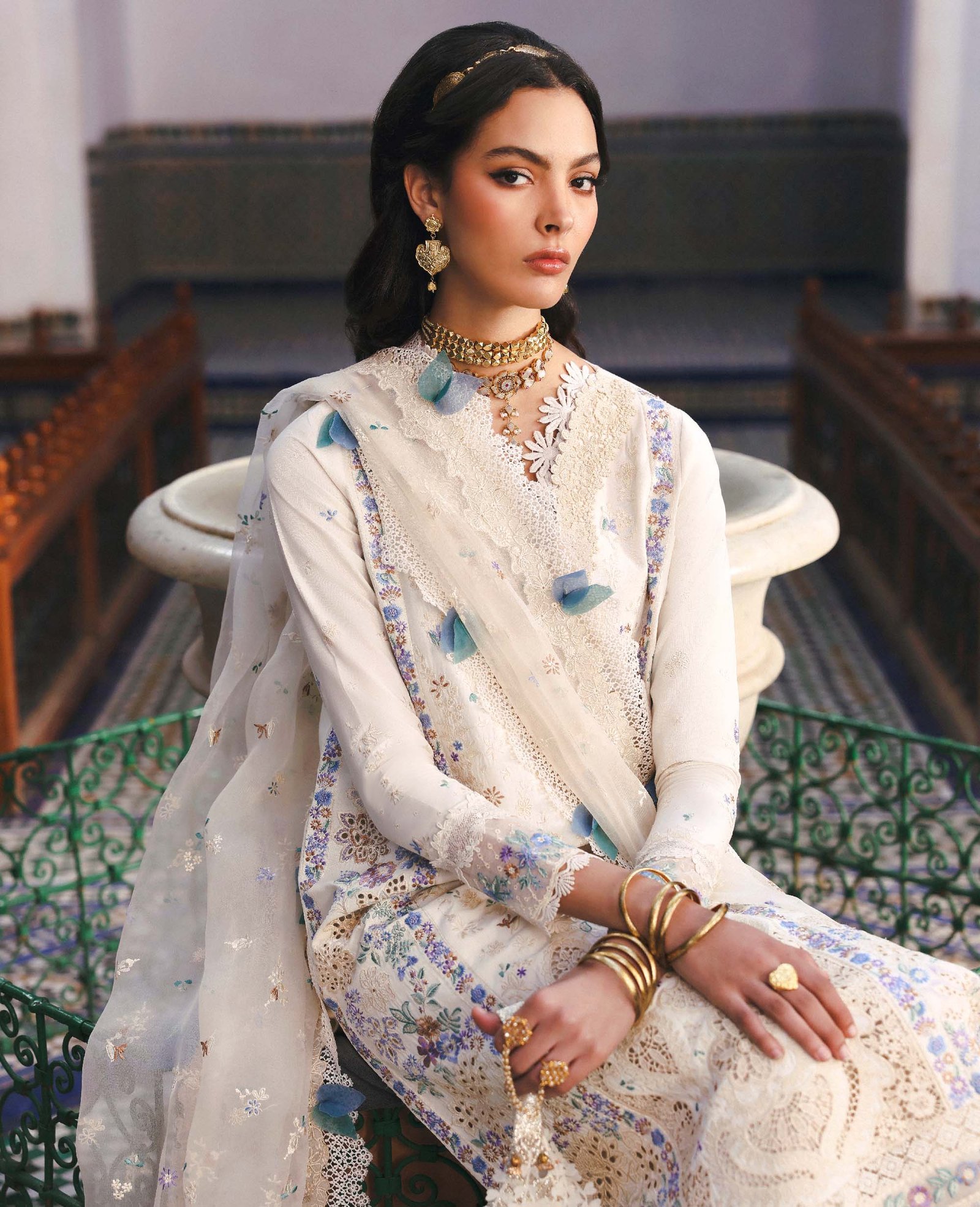 Republic Womens Wear | Reine Luxury Lawn 26 Unstitched Lawn Formal Festive Wear "White" D4-B | 3Pcs. - Image 2